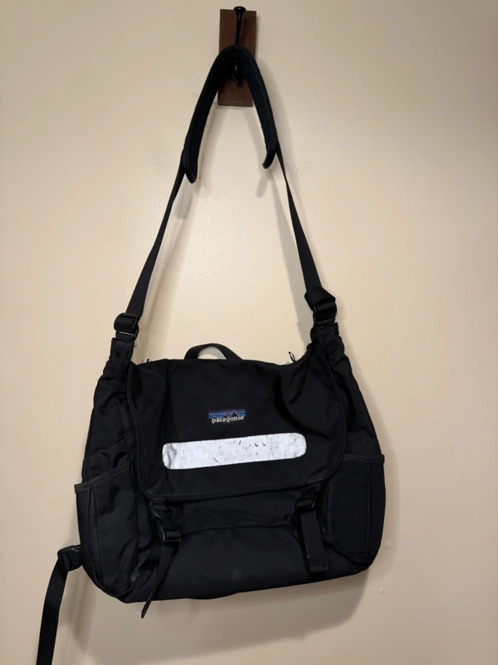 Patagonia Black Messenger Bag with Reflective stripe